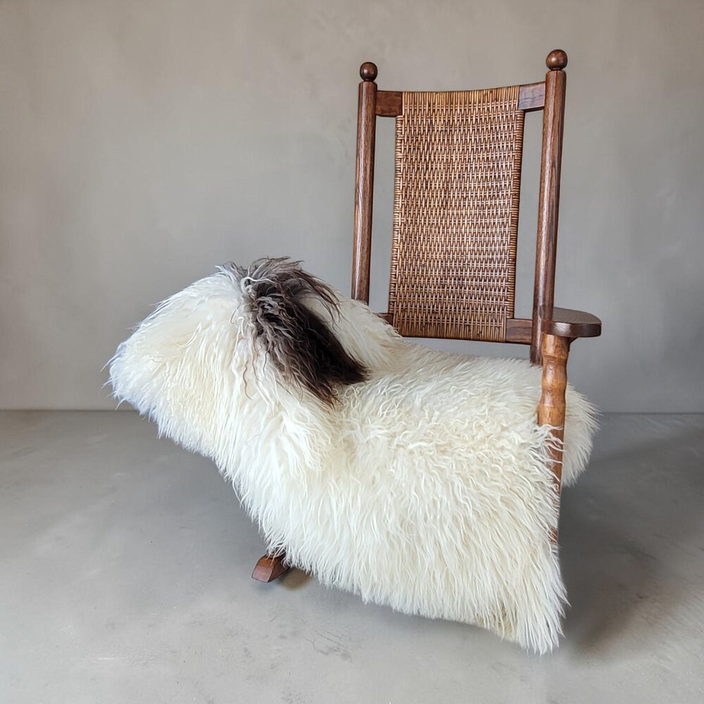 Genuine Icelandic Sheepskin Rug Ecru Spotted Curly Long Wool 48" x 30"